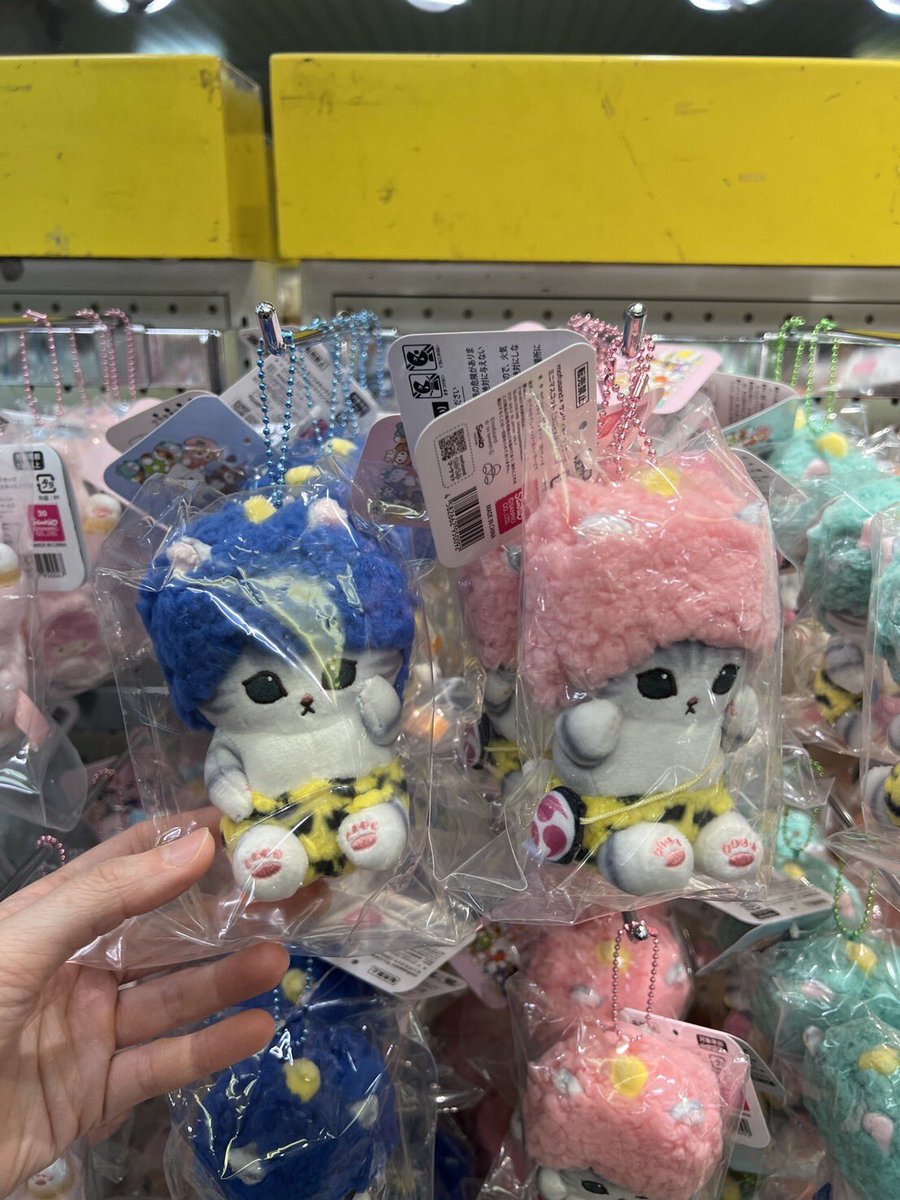 mofusand🐱💕
สอบถาม/สั่งซื้อ dm จ้า📬
🛳 25-30 วัน
#พรีออเดอร์ญี่ปุ่น #หิ้วญี่ปุ่น #ตลาดนัดmofusand #mofusandもふもふマーケット #ตลาดนัดรวมด้อม #ตลาดนัดตุ๊กตา #ตุ๊กตา #พวงกุญแจ #grannygrape