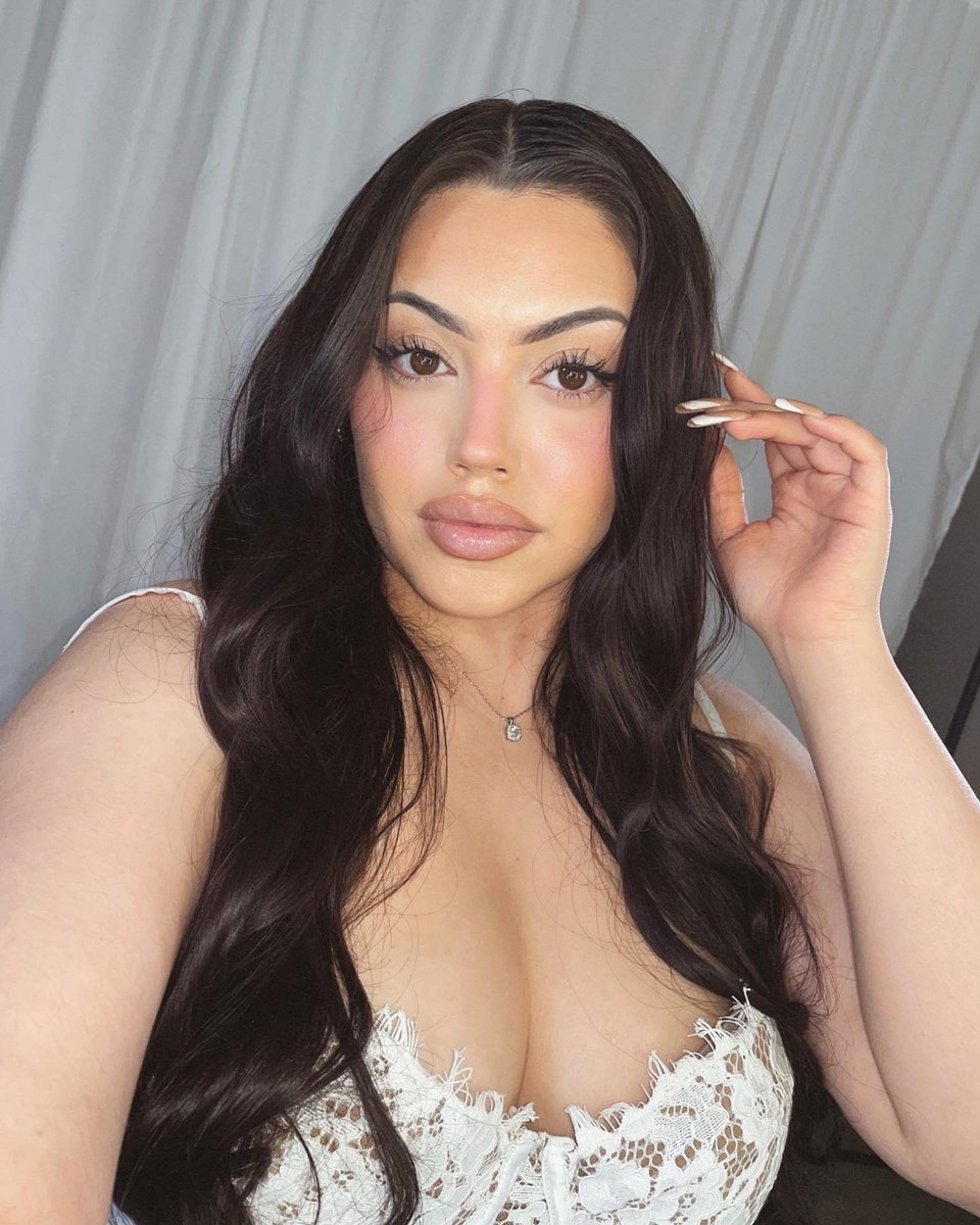 𝓢𝒕𝒂𝒓𝒍𝒂 tweet media