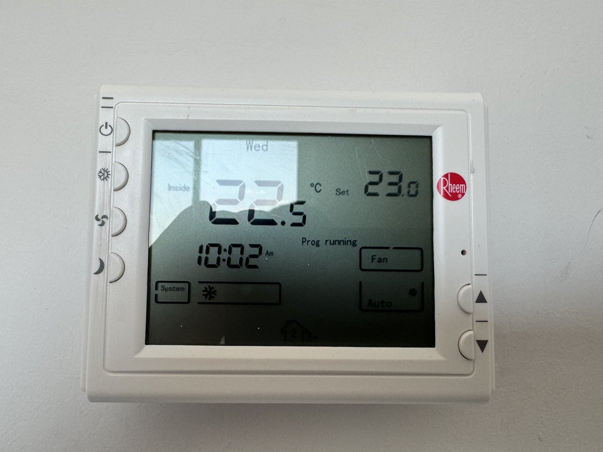 NicRidley's tweet photo. @rheem Hello. Where can I find a user manual for this model thermostat?

Thanks https://t.co/evTlTCqYr3