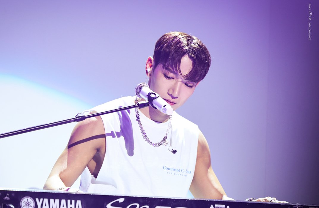 JUN_K_TEAMPINK's tweet photo. 2024 COMMAND C + YOU CONCERT
#준케이 #JUN_K #김민준 #ジュンケイ #commandcyou https://t.co/IokM3IUyYD