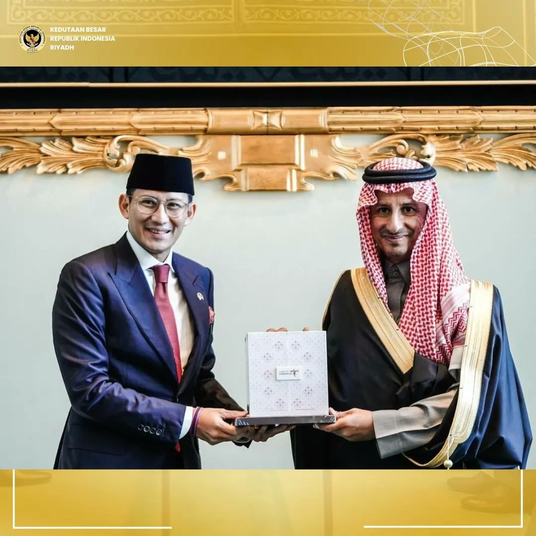 IndonesiaInRYD's tweet photo. From @sandiuno : Dari Markas Besar PBB, Kota New York saya bertemu langsung dengan Menteri Pariwisata Arab Saudi, H.E. Ahmed Al-Khateeb. Kami banyak membahas mengenai penguatan kerjasama dan kolaborasi untuk meningkatkan kunjungan Warga Negara Saudi ke Indonesia. https://t.co/w2In1Jmkph