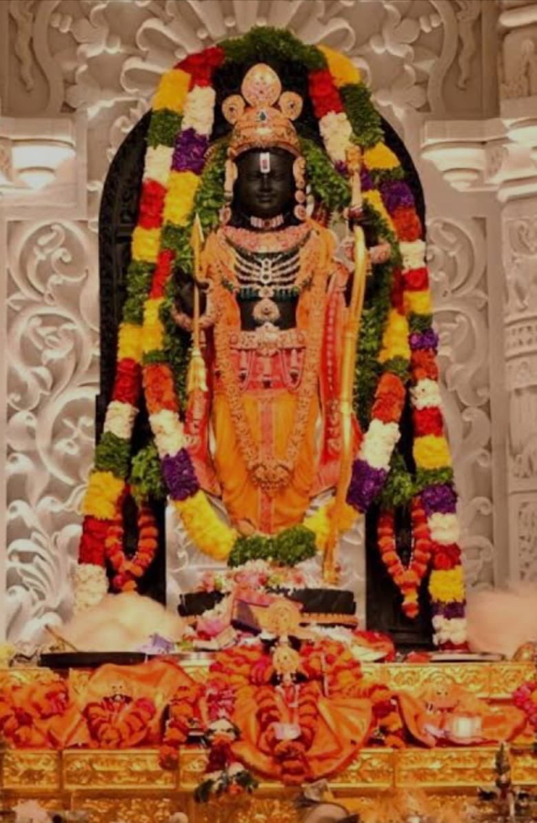नौमी तिथि मधु मास पुनीता। सुकल पच्छ अभिजित हरिप्रीता॥
मध्यदिवस अति सीत न घामा। पावन काल लोक बिश्रामा॥

श्री राम नवमी व चैत्र नवरात्रि की हार्दिक शुभकामनाएं।

भगवान श्रीराम व माँ दुर्गा की कृपा आप सभी पर सदैव बनी रहे । 🙏🏻🙏🏻