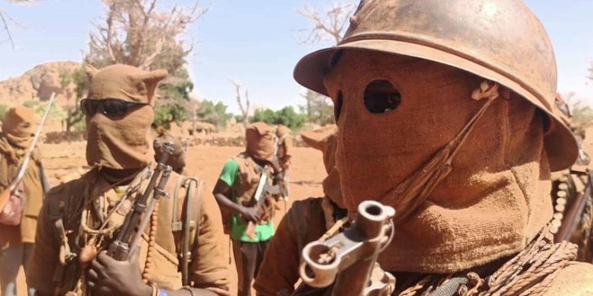 🇲🇱Mali🇲🇱

#Wagner recruited local Dogon militiamen called 'Dan Na Ambassagu', which means 'Hunters who trust in God'. Mercenaries who hire mercenaries. Members of this ethnic group are accused of committing acts of violence against the #Fulani in the #Mopti region.

#Mali #Sahel