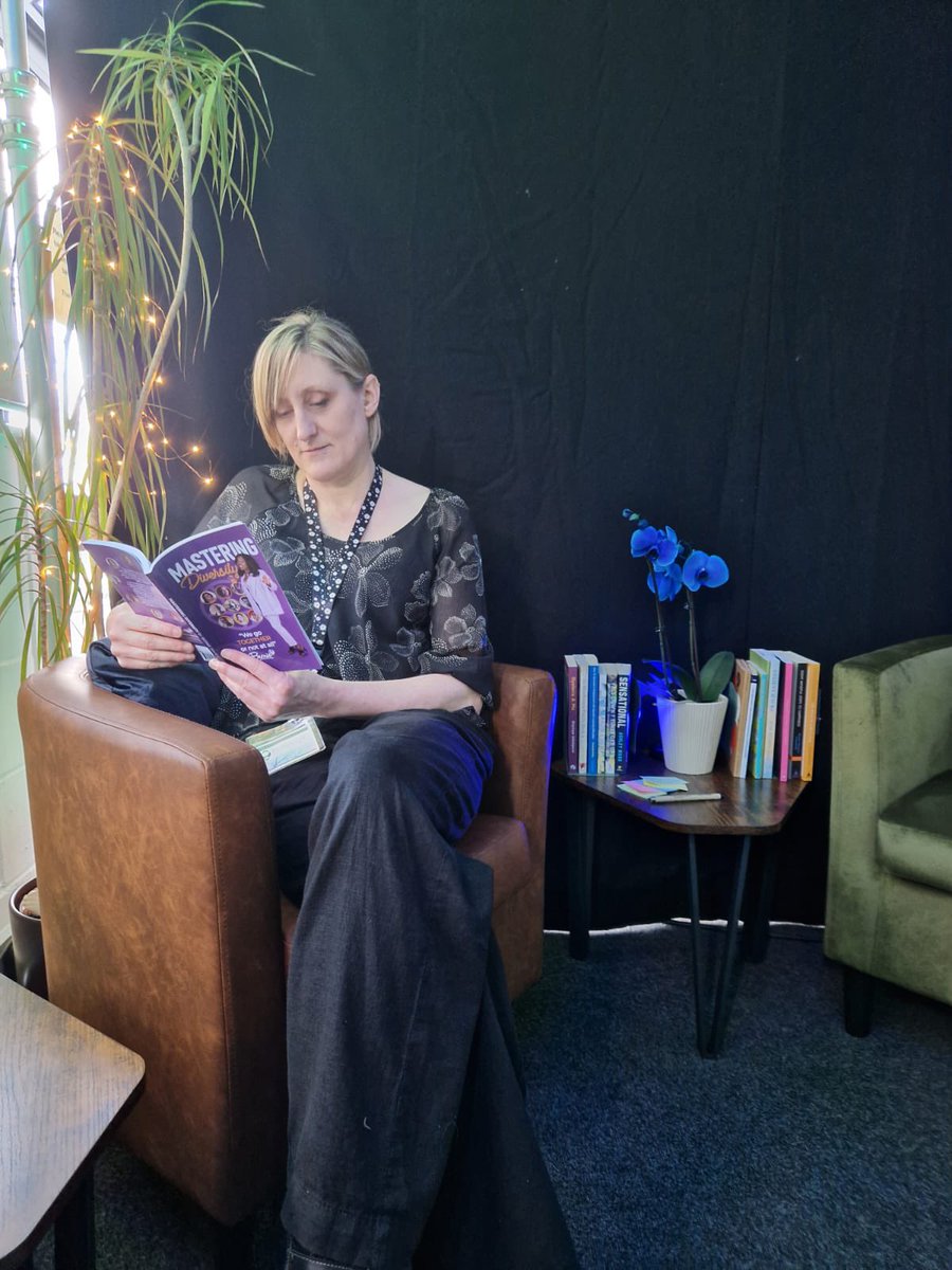 nurologikAlex's tweet photo. Nurologik's pop-up NuroCove at the Audit Wales Staff Conference offered a tranquil reading space featuring books by influential authors in ED&amp;I including Mastering Diversity - We Go Together or Not at All by Bernie Davies. Stay tuned for posts on these captivating books! https://t.co/OiRkaxO6x7