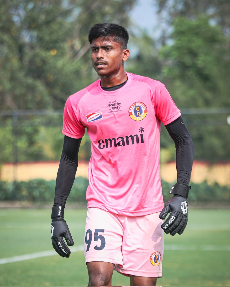 Gourab Shaw (20Y) ❤️💛🧤 RFDL 2024 Matches - 5 Clean sheets - 4 Goals conceded - 2 Penalty saves - 1 #JoyEastBengal #EastBengalFC