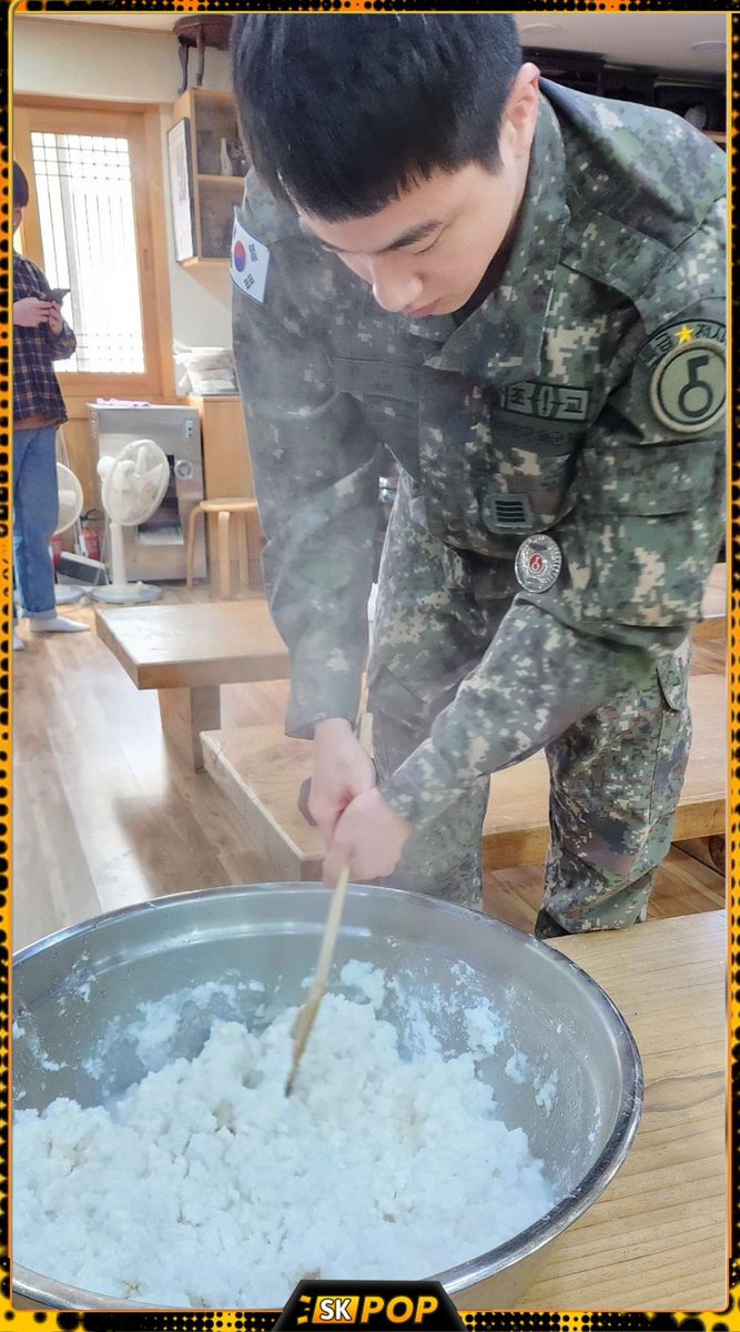 📸 BTS' JIN / Kim Seokjin in newly shared photo from the military via Master Park Rokdam's Facebook! ✨ 🗨️ 'BTS Seokjin fans' application for K traditional liquor brewing experiences and tasting events are increasingly on the rise. The impact of one person is immense!'