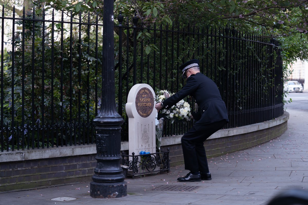 Metropolitan Police tweet media