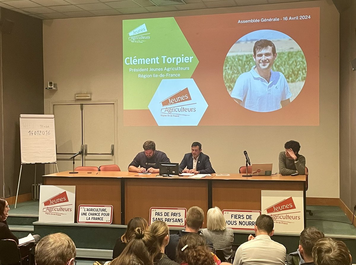 TorpierC's tweet photo. Les @JA_IDF et @JeunesAgri77 vous m’accordez une nouvelle fois votre confiance merci ! Je suis très honoré d’avoir été réélu président de @JAregionIDF lors de notre assemblée générale 2024 à la @CGB_FR @CGB_IledeFrance . https://t.co/AO3GSS7g09