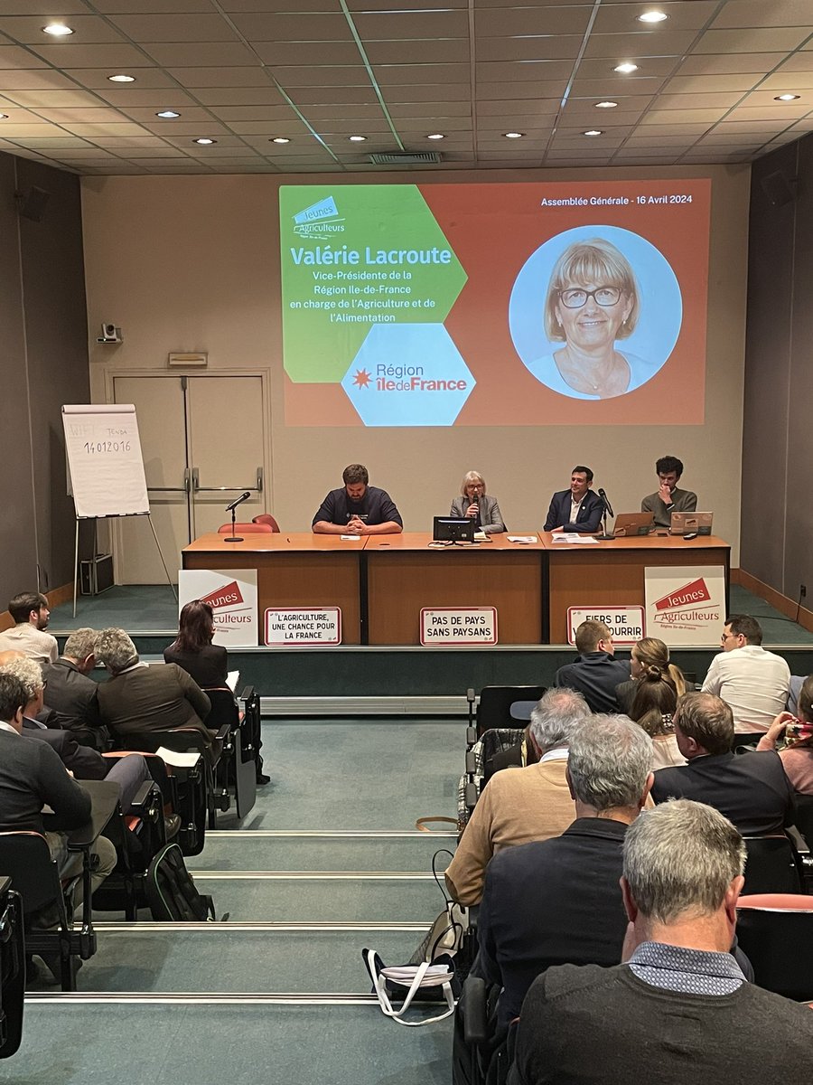 TorpierC's tweet photo. Les @JA_IDF et @JeunesAgri77 vous m’accordez une nouvelle fois votre confiance merci ! Je suis très honoré d’avoir été réélu président de @JAregionIDF lors de notre assemblée générale 2024 à la @CGB_FR @CGB_IledeFrance . https://t.co/AO3GSS7g09