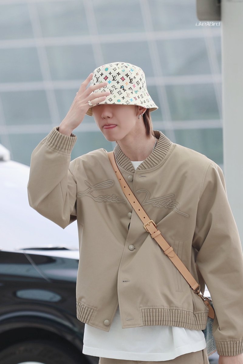 LikeABird_the8's tweet photo. 240417
🛫
#SEVENTEEN #디에잇 #THE8
#서명호 #ミンハオ #徐明浩
#XUMINGHAO https://t.co/7kQT1Fms9I