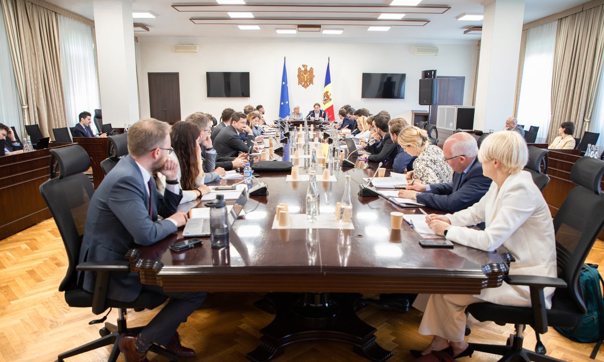 Great discussions with the EU Council's Working Group for Eastern Europe and Central Asia today. They acknowledged #Moldova's progress in meeting the EC's 2023 enlargement package requirements. Our agenda remains dynamic, and we are committed to achieve our goals.