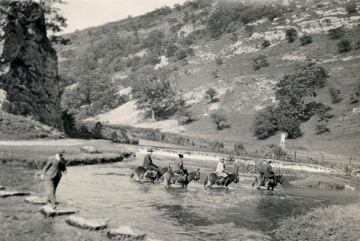 Peak District National Park tweet media