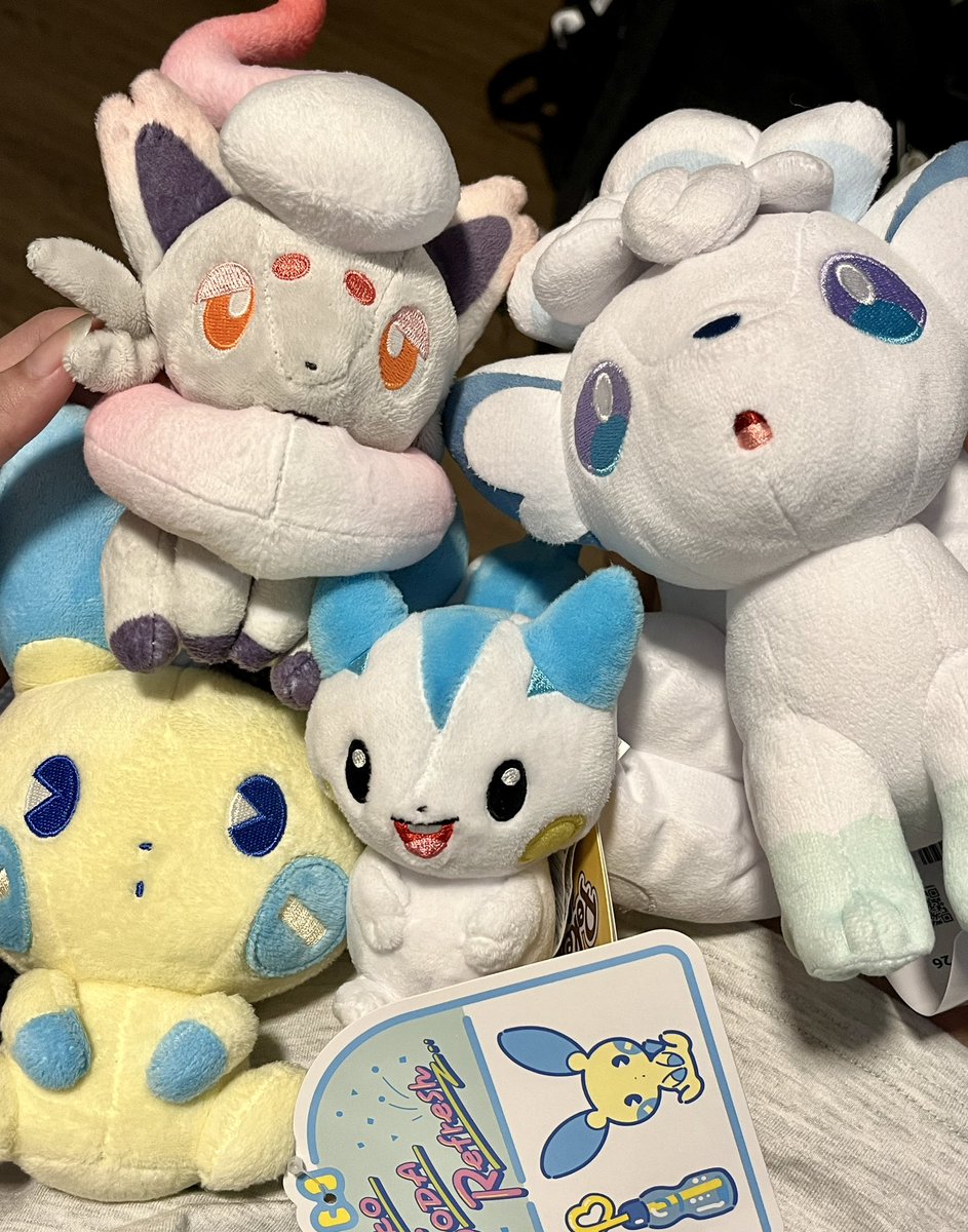 📍 Pokémon Centre SG 🇸🇬
i think minun is the cutest 🥺😍