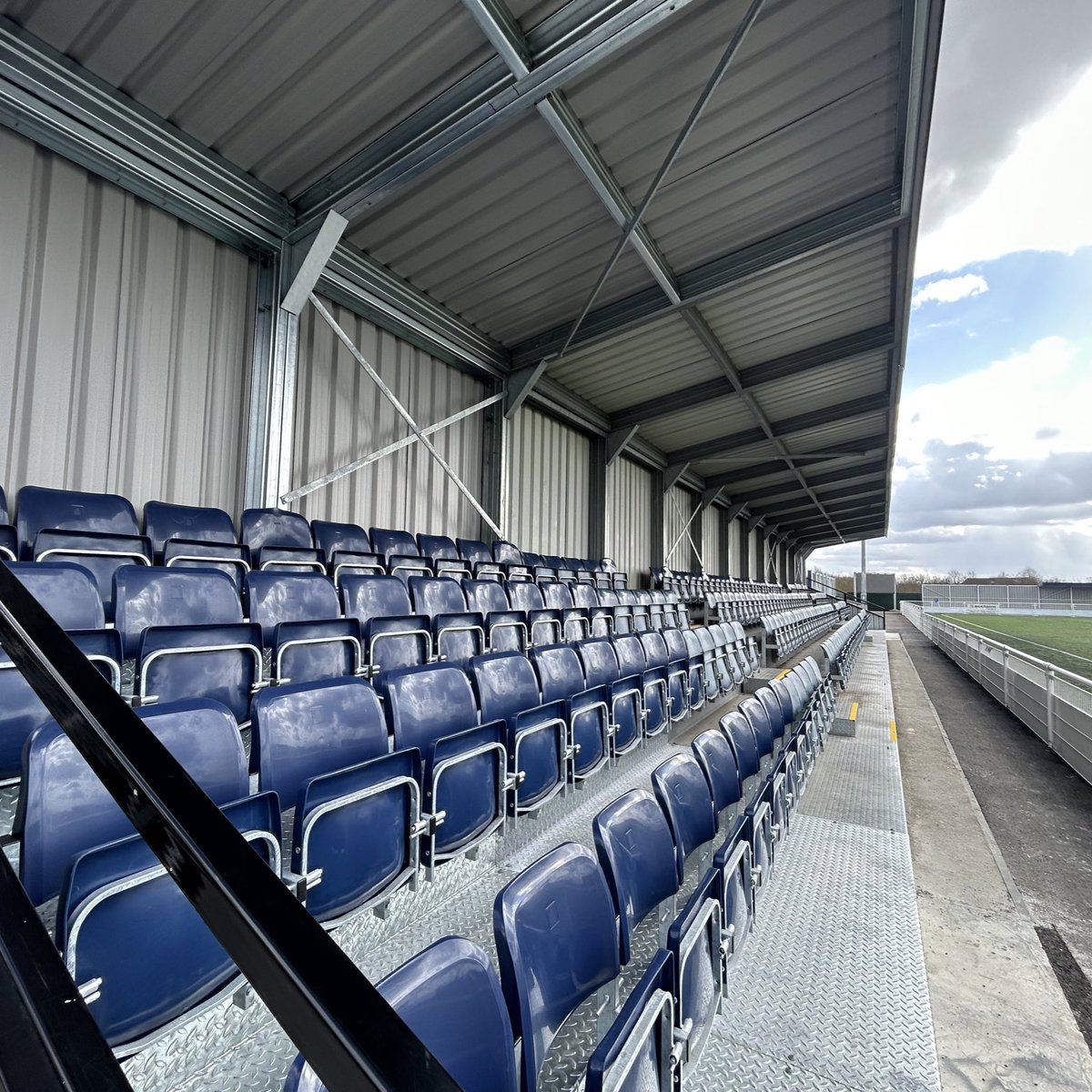 We Need Everyone 💪
Giving It Everything 🗣️

Favourites to finish 24th 
Written off by everyone

The Millers have a chance of reaching the National South Play-Offs this Saturday when we welcome Bath City

#PackParkside 

Tickets 👉 app.fanbaseclub.com/Fan/Tickets/Se…

#BackTheMillers 👊🏼💙