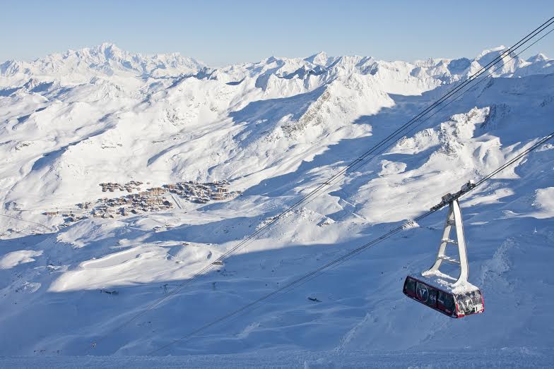 Chaletline's tweet photo. Which is your favourite valley of Les 3 Vallees? Do you prefer Courchevel, Meribel or Val Thorens? https://t.co/2f6nfWvTon