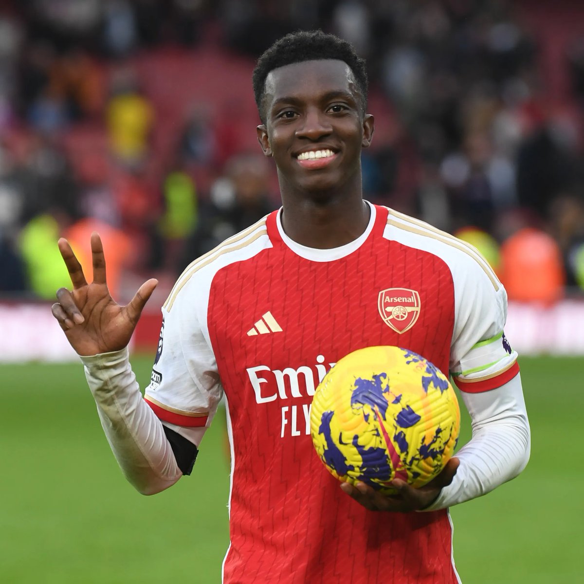 DeadlineDayLive's tweet photo. 🚨 Arsenal will make striker Eddie Nketiah available for transfer this summer but will ask for £40m.

(Source: HITC) https://t.co/6hJERjQssL