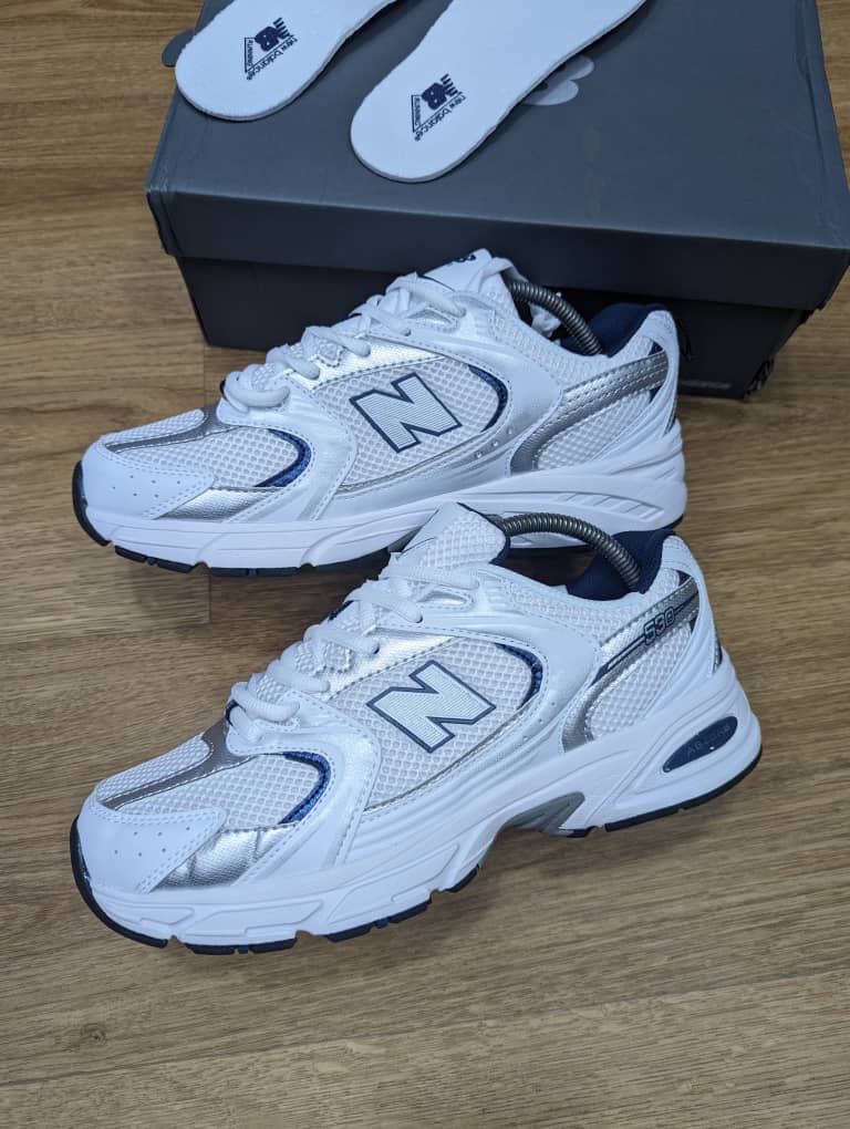 New balance luxury sneakers 
Size : 40-45
Price : ₦55,000
Location: Lagos
Delivery: Nationwide
Send us a dm @2303_collection