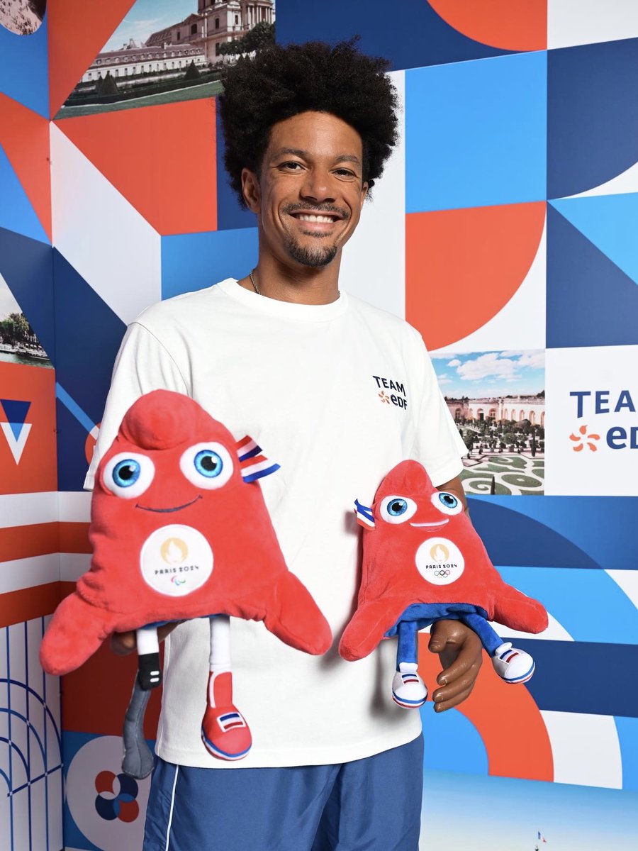 Arnaud Assoumani (@arnaudassoumani) on Twitter photo J-100 jours avant l’événement sportif le plus attendu de la planète : les Jeux de <a href="/Paris2024/">Paris 2024</a> 🌍🥳
Êtes-vous prêt.e.s à vibrer et soutenir les athlètes français.e.s ?🇫🇷🦾
On a besoin de votre énergie ⚡️😉
#GoldenArmAA #EnergieduSport #Paris2024 J-100 jours avant l’événement sportif le plus attendu de la planète : les Jeux de <a href="/Paris2024/">Paris 2024</a> 🌍🥳
Êtes-vous prêt.e.s à vibrer et soutenir les athlètes français.e.s ?🇫🇷🦾
On a besoin de votre énergie ⚡️😉
#GoldenArmAA #EnergieduSport #Paris2024