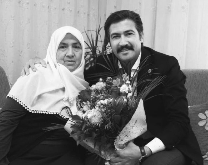 Denizli Milletvekilimiz @avcahitozkan kardeşimin muhterem annesi Neriman Özkan’a Allah'tan rahmet, ailesine ve yakınlarına sabır ve başsağlığı diliyoruz. Mekânı cennet makamı âli olsun.