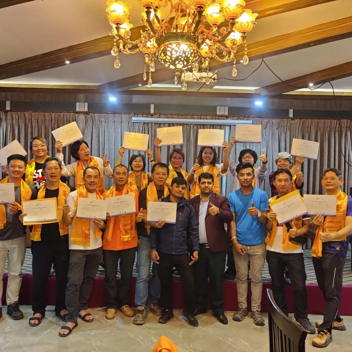 AimingL's tweet photo. The speaker expressed their satisfaction📷 with their customers/friends at the farewell time 📷. We said goodbye📷 for now with a commitment to meet next year.
#nepaltrip2024 #nepaltripendshere #abc #tripcomplited
Call/WhatsApp +977 9849 211457. https://t.co/7x0XHnLMW8