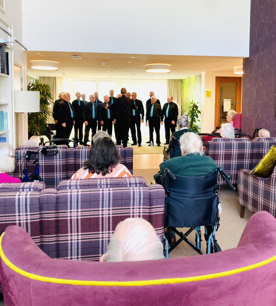 We were entertained by the very talented @ChorusOcean  Everyone was blown away by their beautiful singing. What a special treat! We look forward to you visiting us soon!! #barbershopsinging #blownaway @Mayflower_Court @AnchorLaterLife @carehome_co_uk