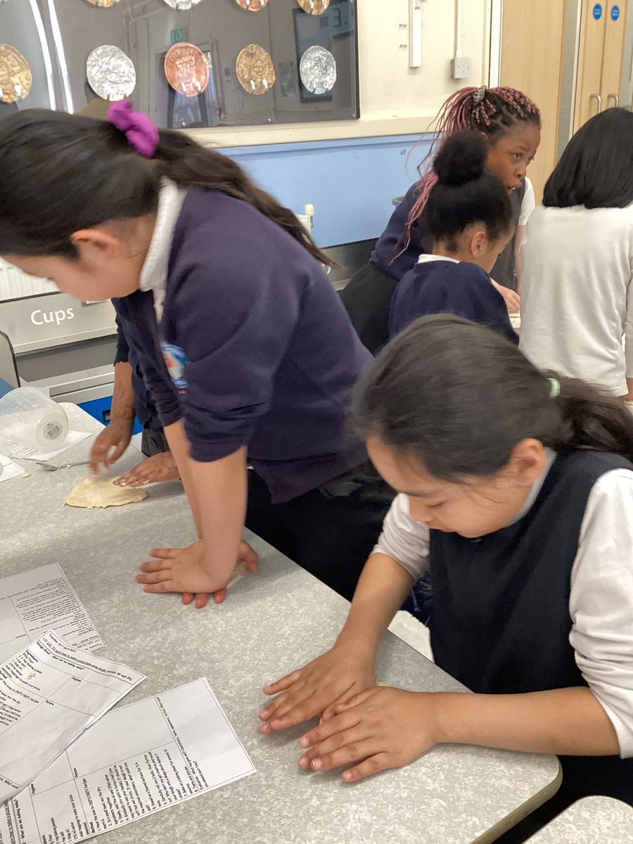 We have some budding bakers in Year 3!

Yesterday, we learned the first step to making a tasty, nutritious pizza… 🍕 

The dough!

We prepared the ingredients for the base, kneaded and baked. The result was very tasty 😋 

<a href="/paganelschool/">Paganel Primary</a>
