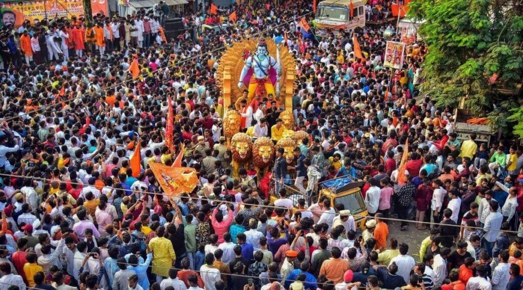 mahisayss__'s tweet photo. रामनवमी पर यात्रा निकाली जाएगी सड़क घंटो जाम रहेगी आने जाने वाले राहगीरों को परेशानी का सामना करना  पड़ेगा 
पर 5 मिनिट नमाज़ पढ़ने पर लात मारने वाले देश में घंटो सड़को पर तांडव होगा एक देश 2 कानून.. ???

#ShameOnBJP #Ramayana #RamNavami #Who_Is_AadiRam https://t.co/O2fVrRmKRa