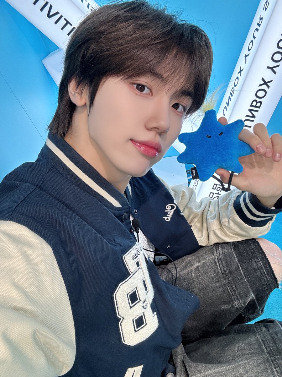 CRAVITYstarship's tweet photo. [📸]
#AfterStageTea X #SENSITIVE_SEONGMIN
@DearKlairs 
⠀
#CRAVITY #크래비티
#성민 #SEONGMIN
#EVERSHINE
#Love_or_Die
#Cest_La_Vie https://t.co/rhSim0Q35H