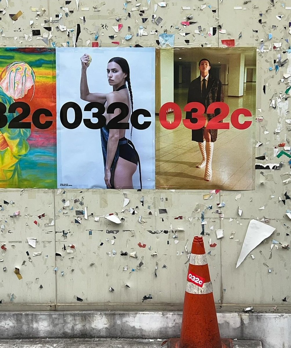 RMIndiaOfficial's tweet photo. 032c gallery seoul Instagram post - (new store in Seoul)
"032c posters on the streets of Seoul 📕"
THE REINVENTION OF RM
RM AS THE COVER OF 032C
#RMx032C
#BTSRM
#방탄소년단RM https://t.co/GKQv0lUxdr