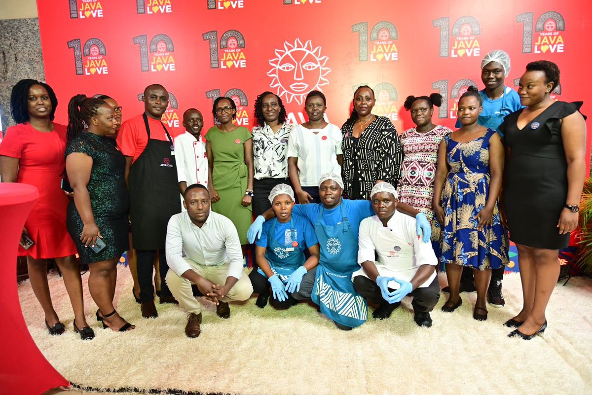 LilyNampa's tweet image. The team @JavaHouseUG, that has been dedicated to giving the best Dining experience for the past 10 years
#JAVAAT10
#JAVALove