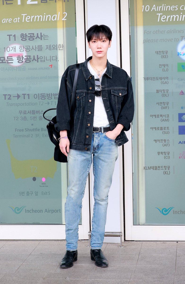 #ELLEMENAirportlook ของเตนล์-ชิตพล ในโททัลลุคจาก Saint Laurent เตรียมพร้อมเดินทางไปร่วมงานเปิดสโตร์ Saint Laurent ณ ศูนย์การค้า Paragon ที่ประเทศสิงคโปร์

#ELLEMENNews
#ELLEMENThailand
#TEN #李永钦
#NCT #WayV #威神V 
#SaintLaurent 
#TENxSaintLaurent 
#SaintLaurentxTEN