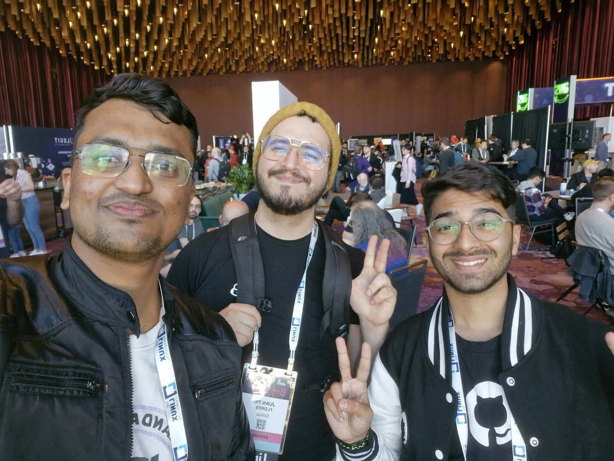 Gotta a chance to hangout with @ashwinexe and @juanpflores_ after a long time. Thanks @github for the amazing after party!🔥🙌🏻