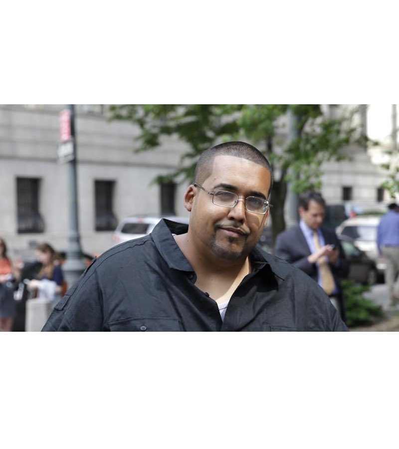 Flick the pic after folding in interrogation and fucking over all my homies by leaking the IRCs for 11 months.