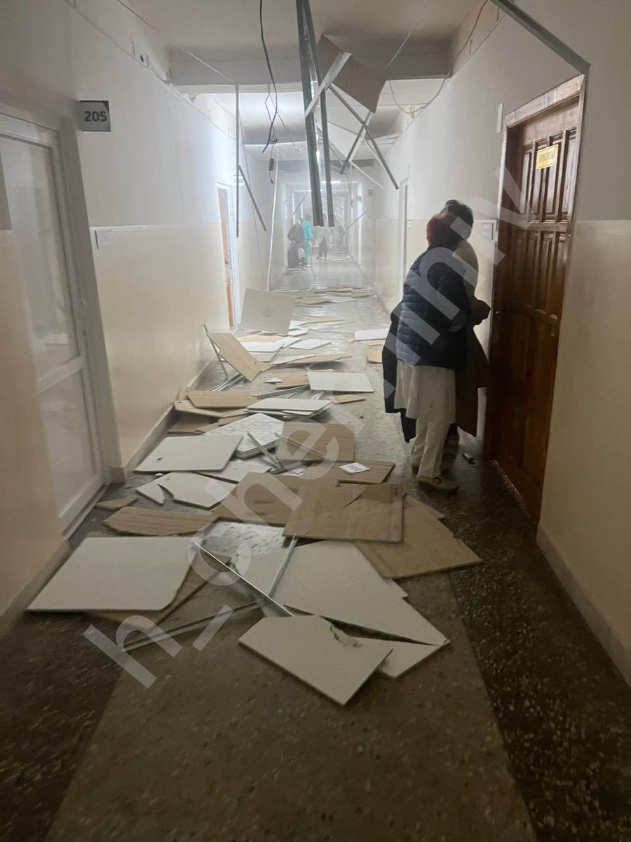❗HOSPITAL in #Chernihiv after today's russian missile atack...
Ukraine urgently needs more Patriot systems. Russia’s terror knows no stop, but we can prevent deaths of people. #PatriotsSaveLife #PatriotsForUkraine #UkraineNeedsAirDefense