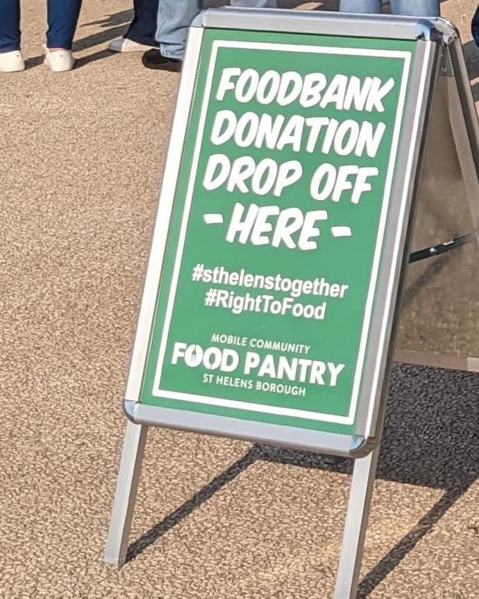 Tremendous Collection at @Saints1890 17 trays weighing 137kg for St Helens Food Banks @HopeStHelens see you on Friday for @hullfcofficial @HSHVCA @CommunitySaints @sthelenstownfc @StHConnected @SPFCHARITY @SFoodbanks #StHelensTogether #RightToFood #HungerDoesntWearClubColours