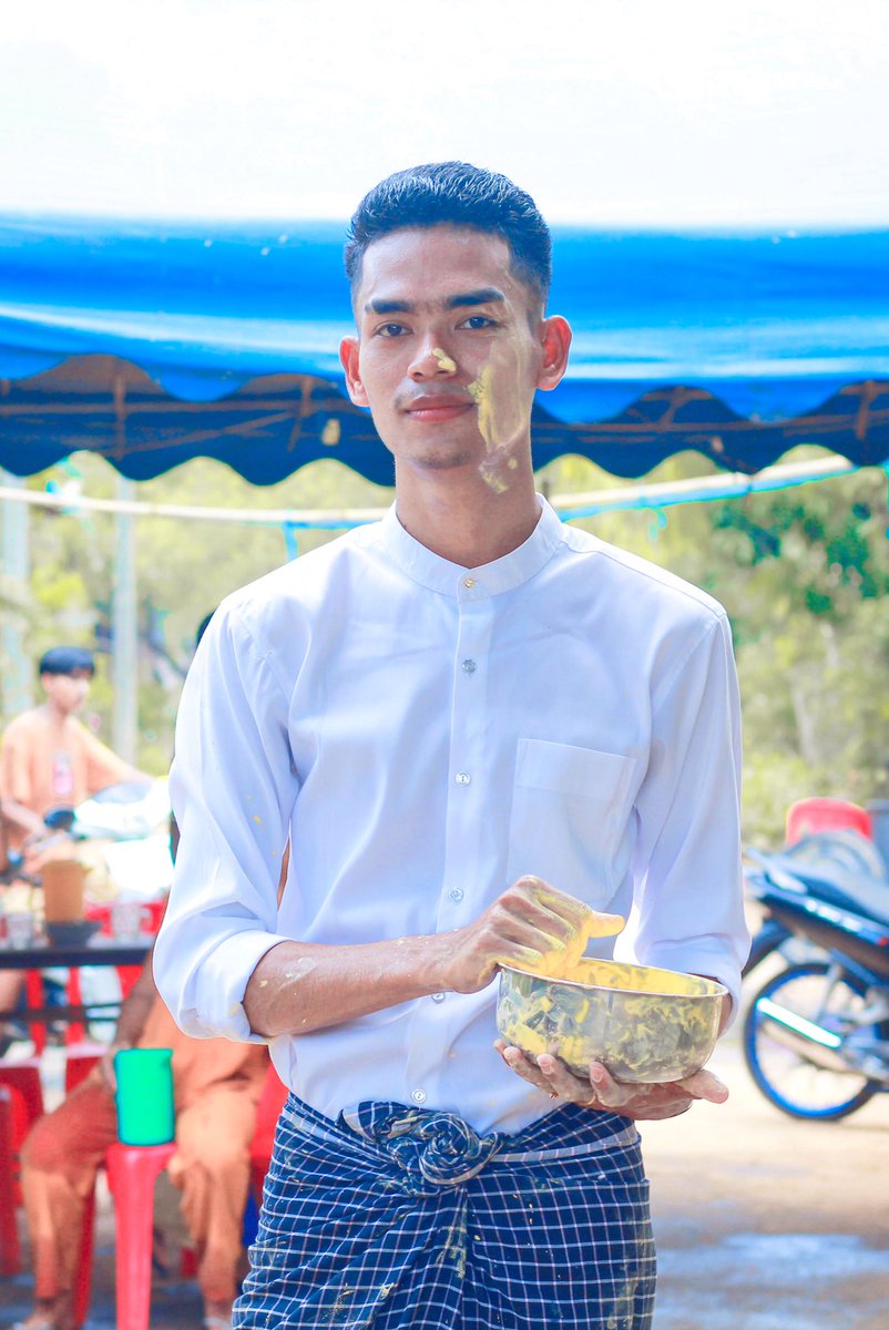 MinSoeLin12's tweet photo. လာစားပါအုံး#ရေးမြို့#မွန်ကောင်လေး https://t.co/jg3vHyCche