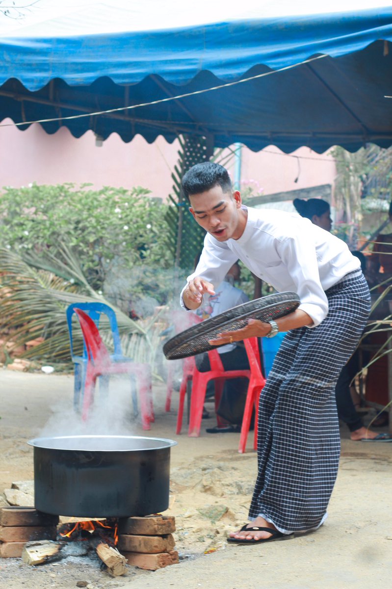 MinSoeLin12's tweet photo. လာစားပါအုံး#ရေးမြို့#မွန်ကောင်လေး https://t.co/jg3vHyCche