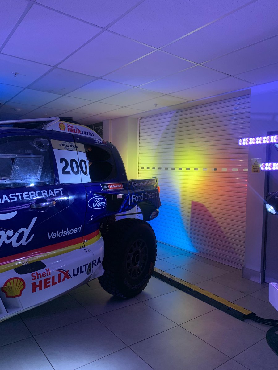 And so there you have it, the cover has been lifted off the new NWM @FordSouthAfrica Ranger Ultimate with Shell lubricants coming on a sponsor for the team

 I love that they kept the DRLs on this beautiful championship winning bakkie 😮‍💨