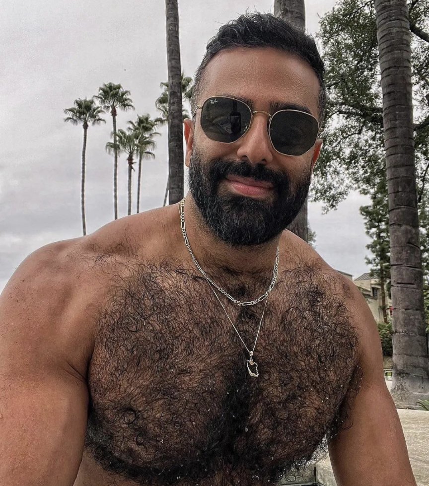 verspertide's tweet image. Love burying my face into a lush chest like like his is 😋 ... before getting my head pushed further down 😬
#thehairierthebetter 

pic by @wis771