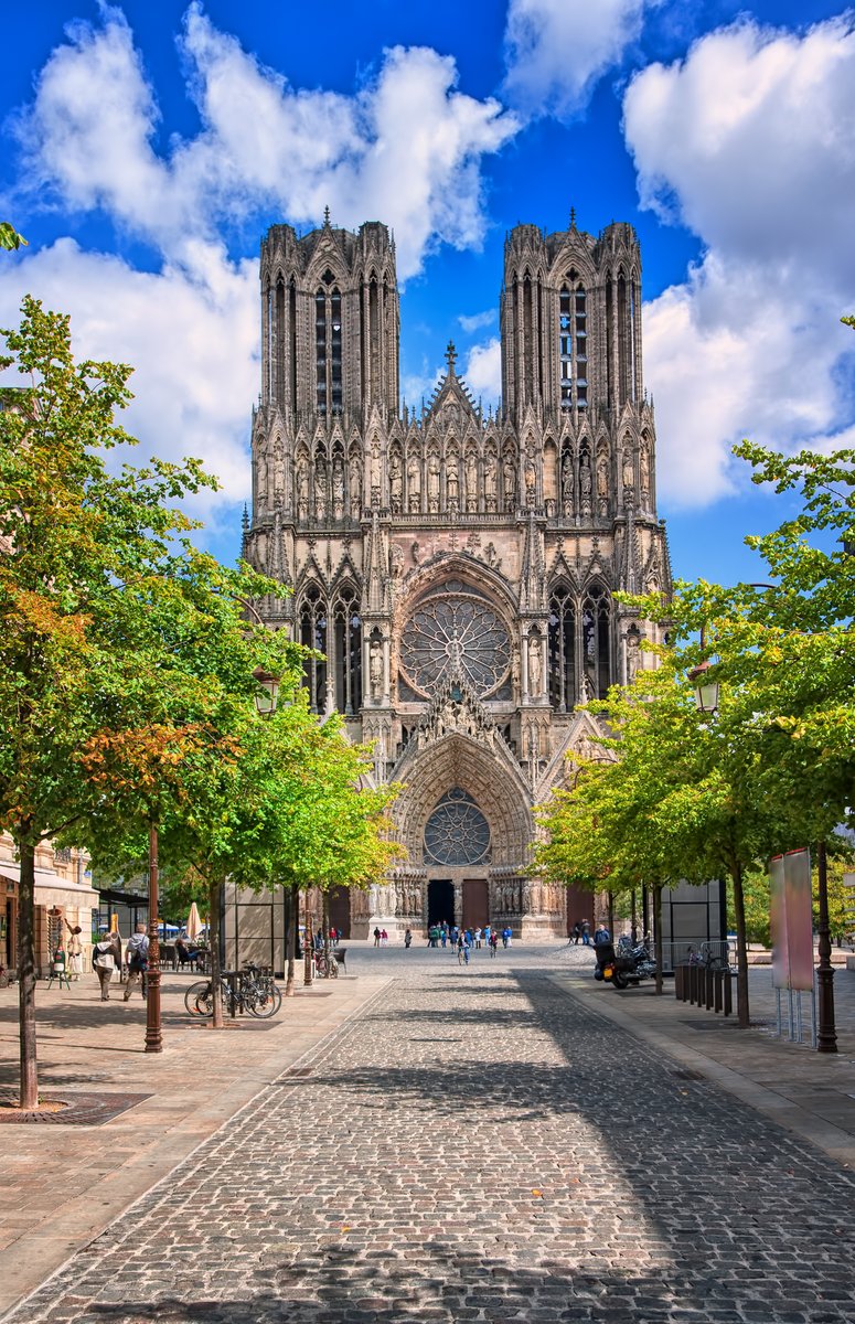 Step into history at Reims Cathedral! 🏰 🗝️ The intricate details of its facade are a marvel to behold, each carving a window into the past. From saints to gargoyles, every feature tells a story of medieval craftsmanship 🔍✨ 📸 Boris Stroujko #ExploreFrance