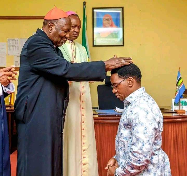 MmbettaJ's tweet photo. @godbless_lema Kwenye hili Rasimu ya Mzee Warioba imeelezea vzr Sana.Nazidi kujiridhisha pasina Shaka kua #hakuna Kiongozi mzalendo wa wazi #kabisa ndani ya CCM yasasa.Amebakia Mzee Warioba amesimamia msimamo wake #bila kuyumbishwa sababu Pengine hana #Doa Ifike wakati Watanzania tumjue ADUI https://t.co/MHg679xWzX