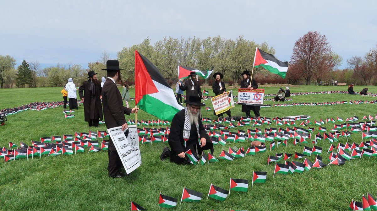 An Orthodox Jewish community in New Jersey plant Palestinian flags bearing the name of one of the 15k Palestinian children killed by israelis