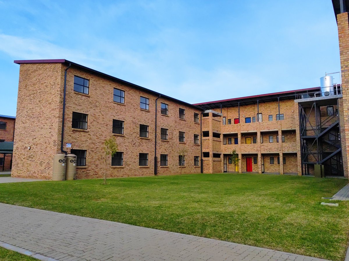 The_DHS's tweet photo. #DHSProject | Ekhaya Gardens Social Housing Project has 333 rental units, including both one-bedroom and two-bedroom options, equipped with essential amenities for comfortable living.
#HousingTheNation 🇿🇦 #LeaveNoOneBehind https://t.co/zXm874sV8d