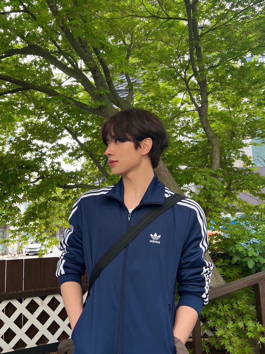 [#류준민]
나랑 한강 갈래?!

#ATBO #에이티비오
#RyuJunmin