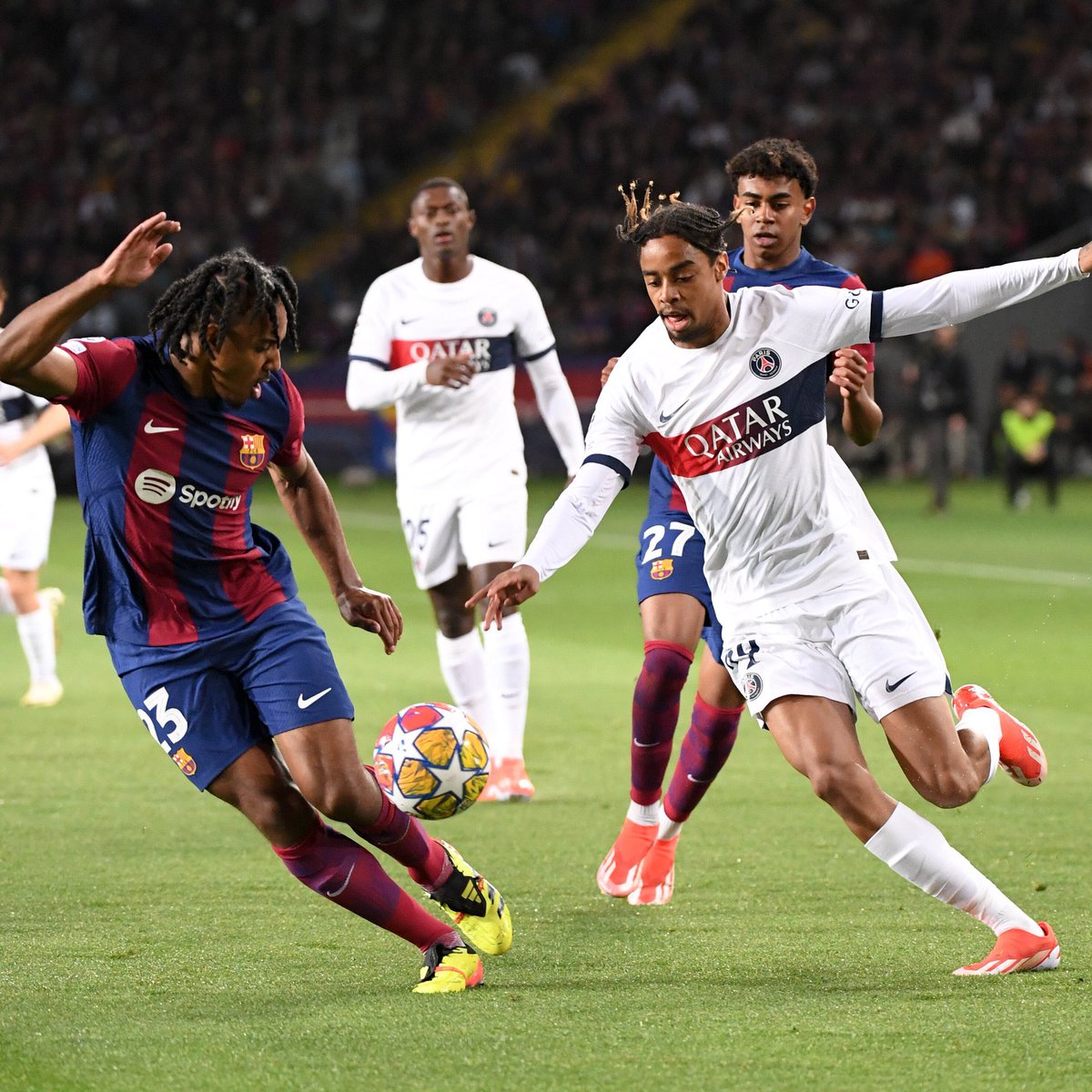 ROMontage's tweet image. Je suis tellement sous le choc d’hier … Merci Paris 🔴🔵✨