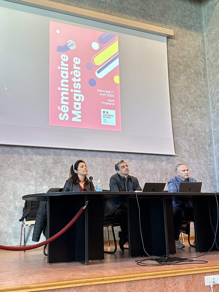 <a href="/Inspe_Nice/">INSPE de l'Académie de Nice</a> à Draguignan, la #DEAFC F. Cauchi-Bianchi, introduit la journée de travail devant les référents M@gistere 1D et 2D et présente le cadre de l’ingénierie de formation de <a href="/AcademieNice/">Académie de Nice</a> qui repense les usages avec #Magistère 2 : vers un vrai développement professionnel 🧑🏻‍💻