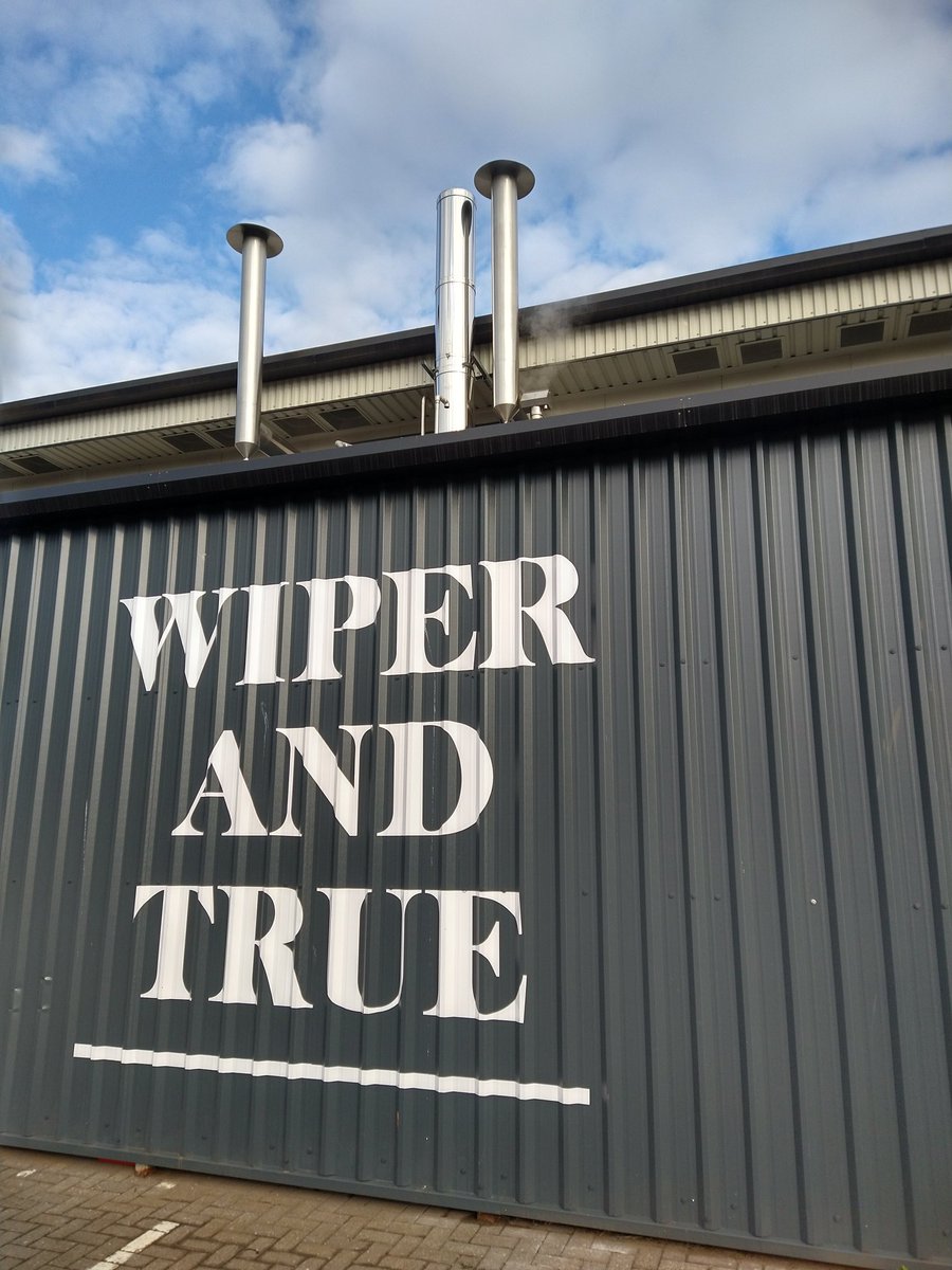 Many thanks to @WiperAndTrue for hosting our Climate Leaders session this morning. Looking forward to an important and honest conversation about realistic targets, priorities and current challenges #climateactionbristol bristolclimatenature.org/projects/clima…