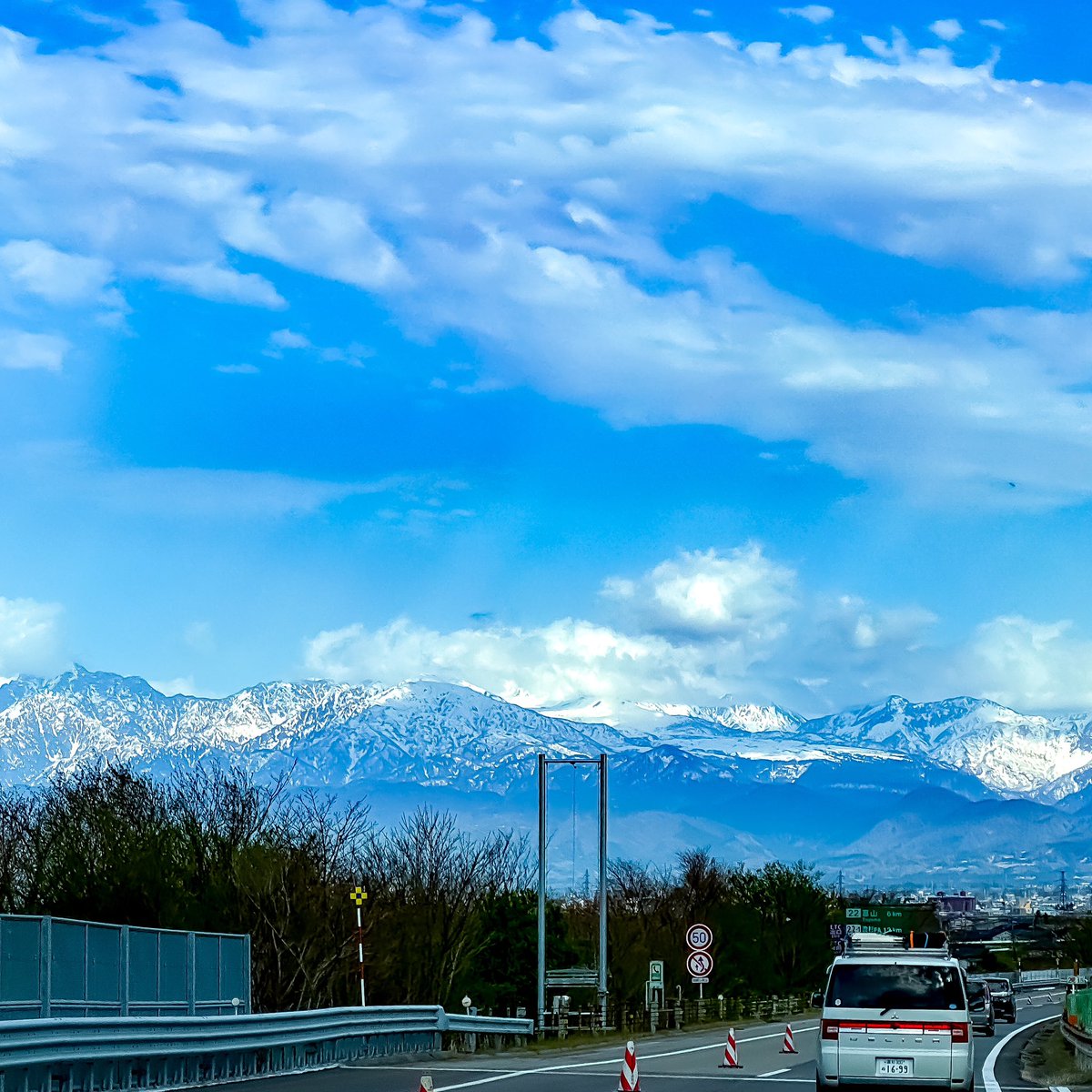 Kaname147's tweet photo. On the way to Toyama 🏔️ https://t.co/ZZqo9RZ092