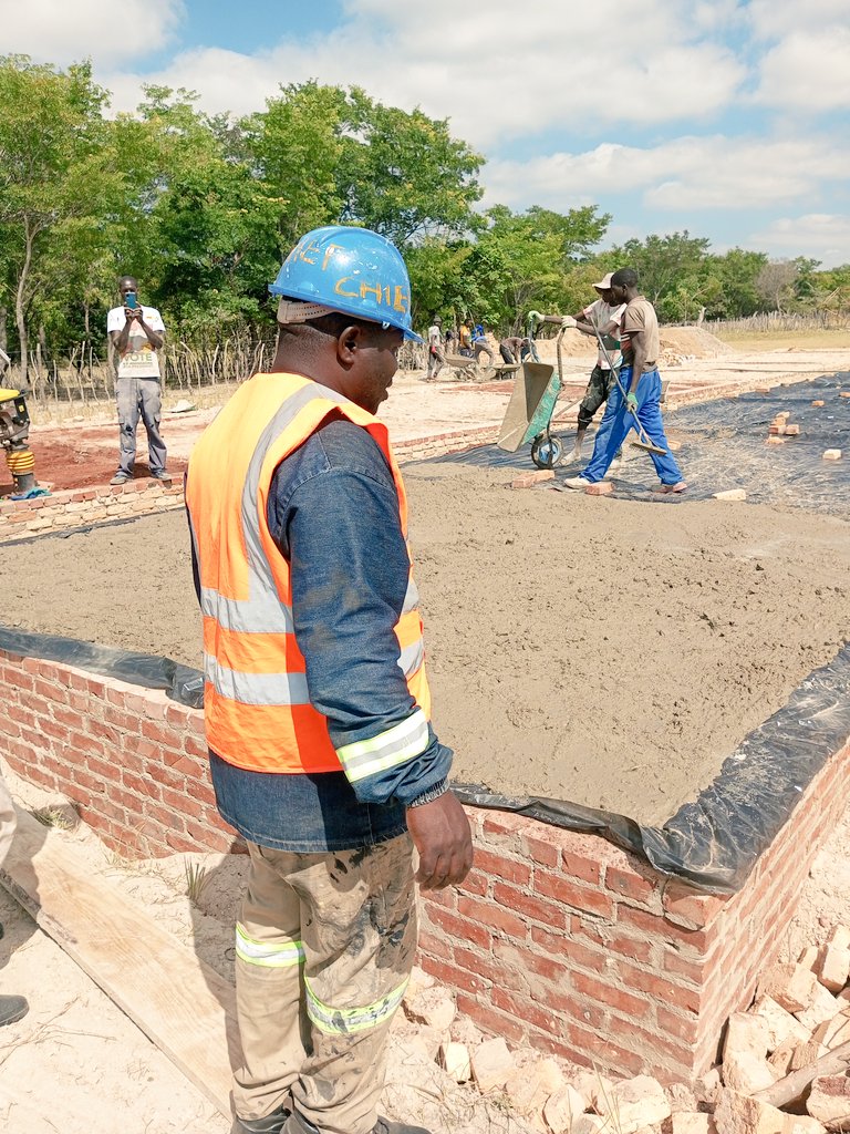 Production deep in the rural areas of Mhondoro . We did Farmland use planning for a client based in Australia who is about to do massive production.

Pig house with 300 sows capacity is being build and a greenhouse. 

Thumbs up to all the diasporiance investing back home taking…