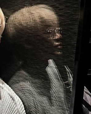 thereisjaemin's tweet photo. หล่อยันเงาสะท้อนอะ https://t.co/rYCiQbJBsR